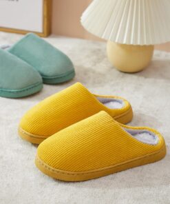 Two-tone slippers with non-slip