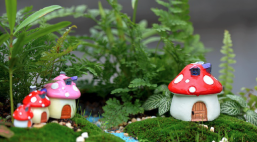 Mushroom House Garden Decorations - Image 6