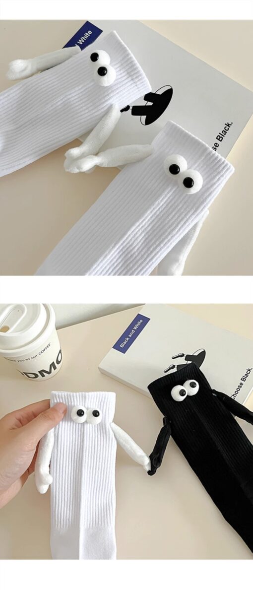 Magnetic Couple Holding Hands Socks - Image 19